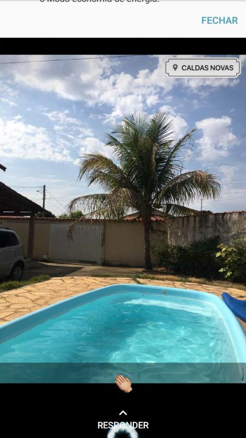 Ótima Casa Caldas Novas 2 km do centro para ate 14 pesssoas com piscina aquecida, churrrasqueira, Wifi Exterior foto