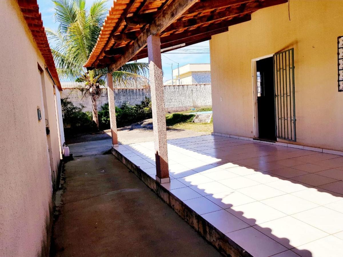 Ótima Casa Caldas Novas 2 km do centro para ate 14 pesssoas com piscina aquecida, churrrasqueira, Wifi Exterior foto